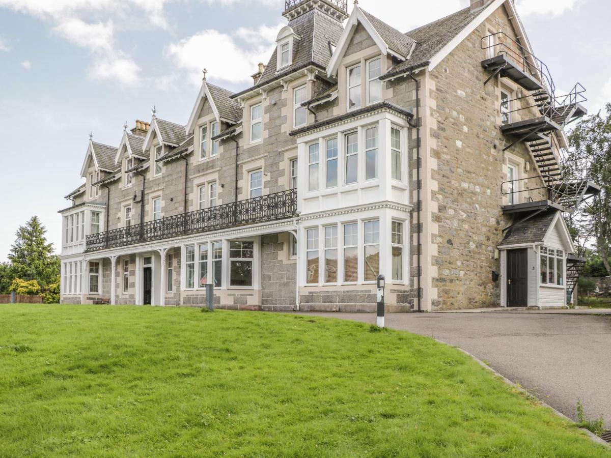 10 Monarch Country Apartments Ньютонмор Экстерьер фото